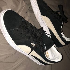 Puma suede classic .
